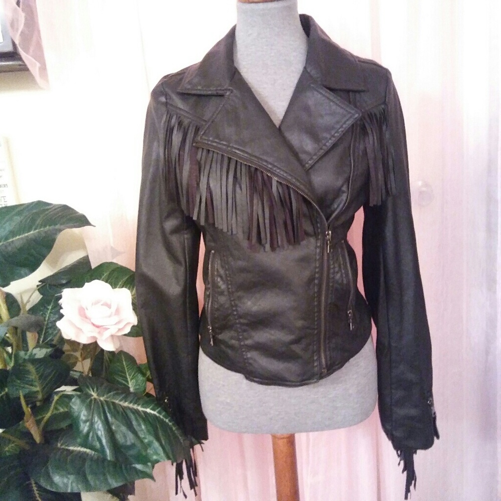 New Gorgeous Faux Leather Jacket w/Fringe S